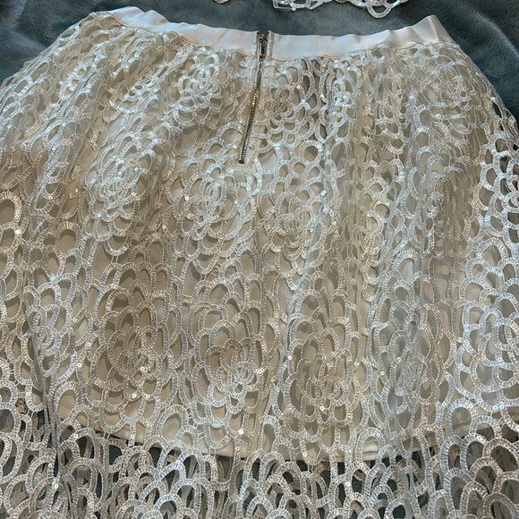 White Two Piece Sequin Open Lace outfit-L-NWT - Picture 11 of 15